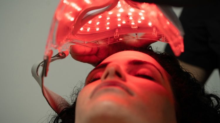 hydrating LED facial london dr leah clinics